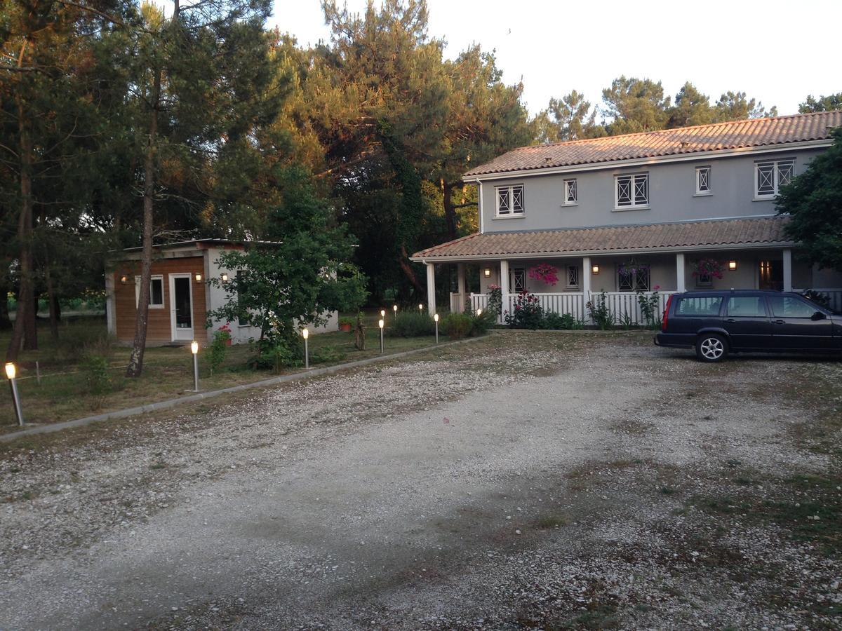 Domaine De Giron Bed & Breakfast Moulis-en-Médoc Екстериор снимка