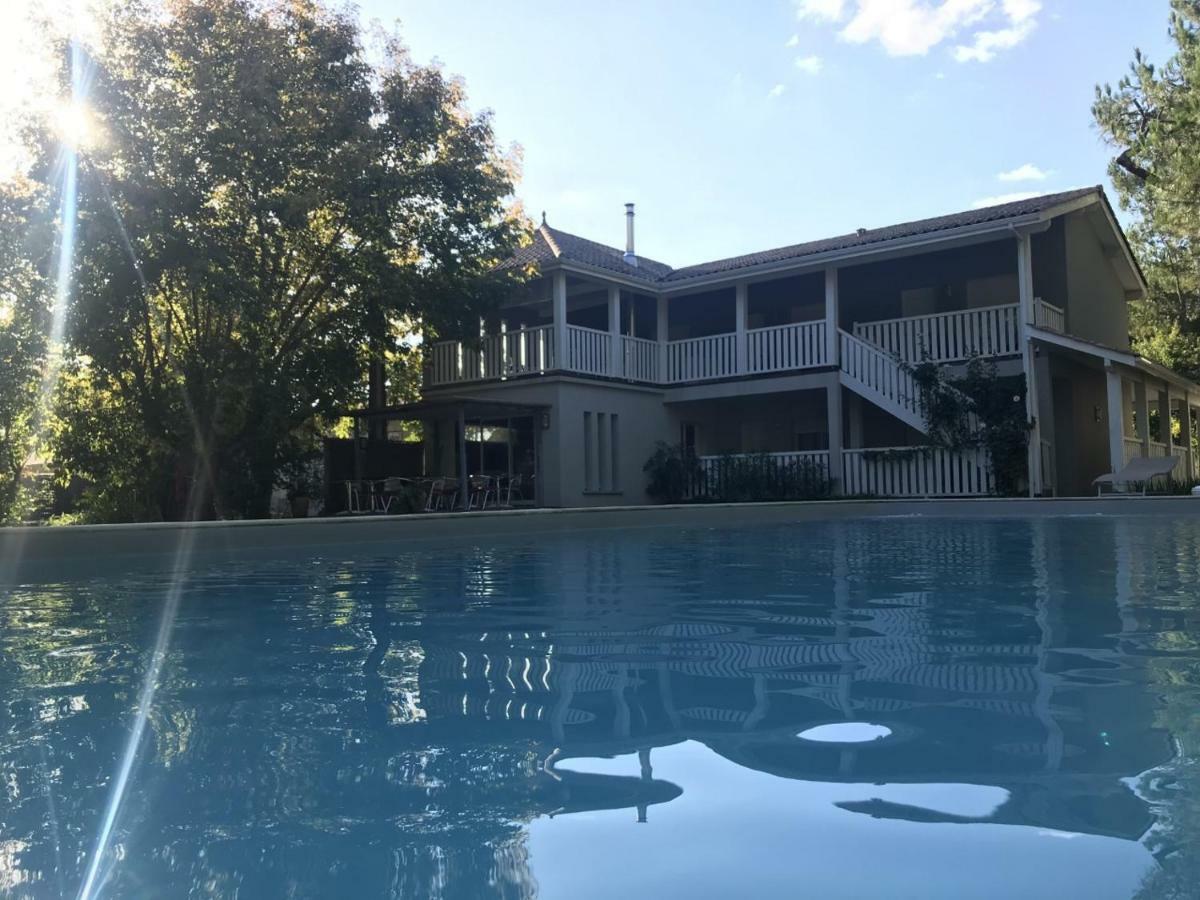 Domaine De Giron Bed & Breakfast Moulis-en-Médoc Екстериор снимка